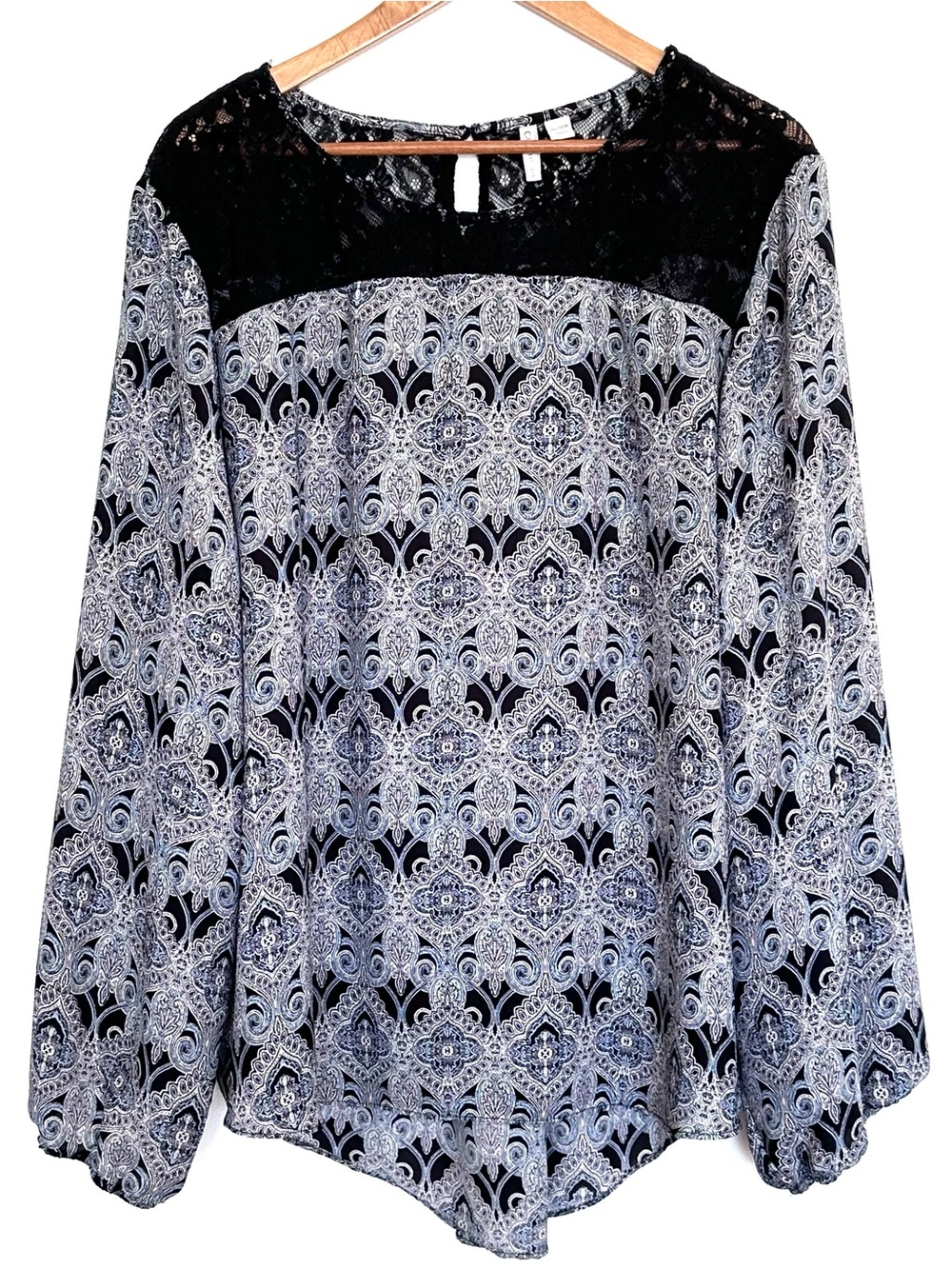Cato Plus Shirt Women’s Size 26/28W Geometric Boho Lace Trim Long Sleeve Blouse